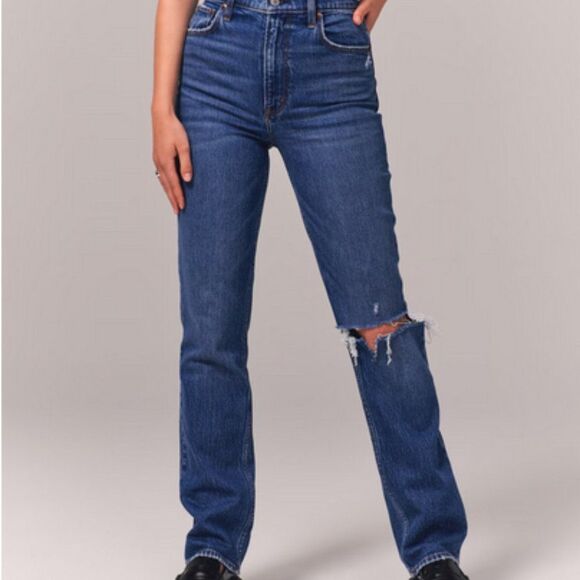 Abercrombie & Fitch Ultra High Rise 90s Straight Jean in medium destroy - Picture 2 of 6